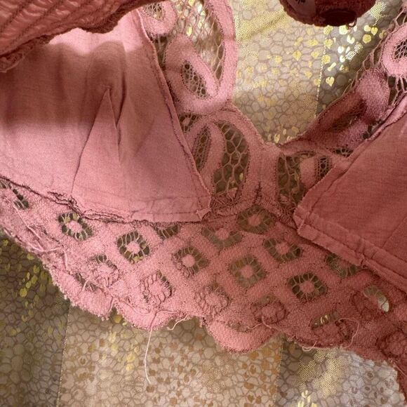 Free People One Adella Dusty Rose Pink Mauve Crochet Bralette Medium - Picture 6 of 8